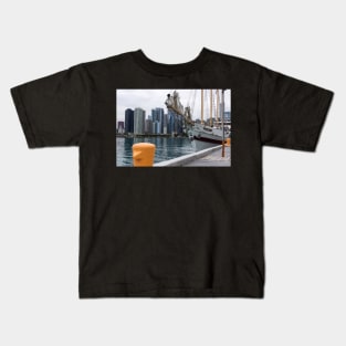 Chicago river scene Kids T-Shirt